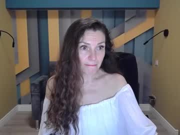 Ellalongs Chaturbate stream image from April 01, 2025