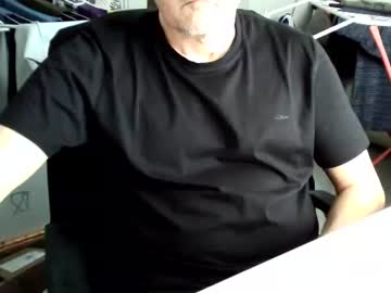 Tomtom02029 Chaturbate stream image from April 01, 2025