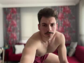 Justliee Chaturbate stream image from April 01, 2025