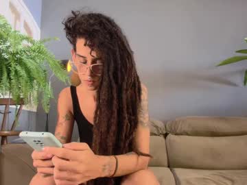 Florahot333 Chaturbate stream image from April 01, 2025