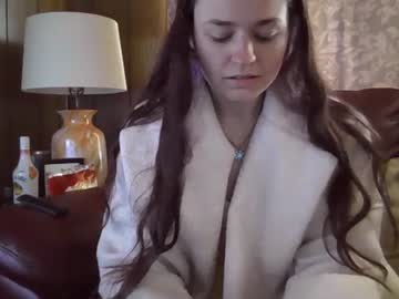 Lulupixxx Chaturbate stream image from April 01, 2025