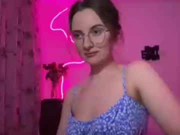 Luna_Raee Chaturbate stream image from April 01, 2025
