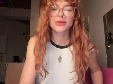 Tiksie Chaturbate stream image from April 01, 2025