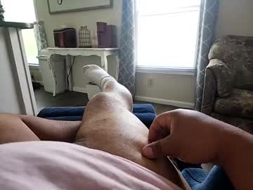 Bigpapaver Chaturbate stream image from April 01, 2025