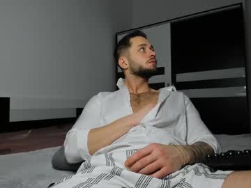 Nicholassx Chaturbate stream image from April 01, 2025