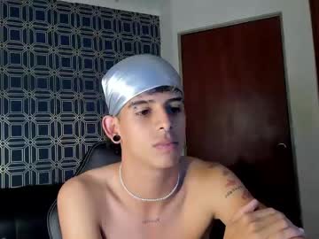 Thisistravis_ Chaturbate stream image from April 01, 2025