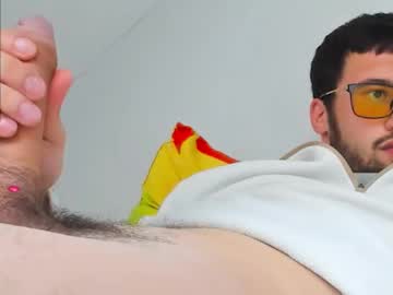 Ella2oo4 Chaturbate stream image from April 01, 2025