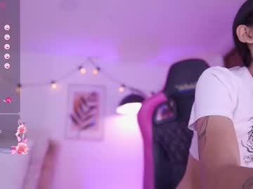 Hade_Collinss Chaturbate stream image from April 01, 2025