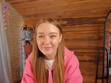 Marylunar Chaturbate stream image from April 01, 2025