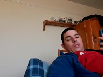 Uglyyounlad Chaturbate stream image from April 01, 2025