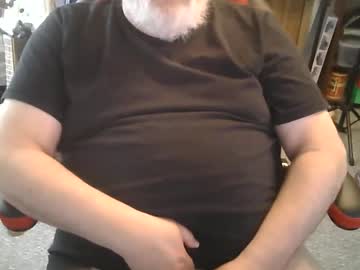 Rndmronnie Chaturbate stream image from April 01, 2025