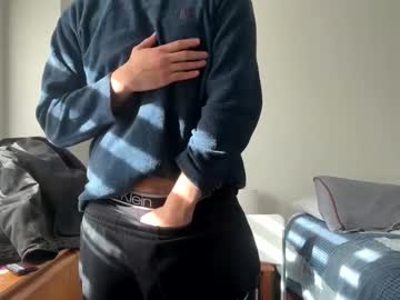Alex9910010 Chaturbate stream image from April 01, 2025