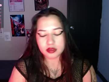 Raven_Darkk Chaturbate stream image from April 01, 2025