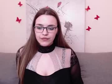 Kateleez Chaturbate stream image from April 01, 2025