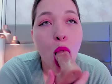 Sommershy Chaturbate stream image from April 01, 2025