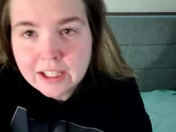 Destinygreathead25 Chaturbate stream image from April 01, 2025
