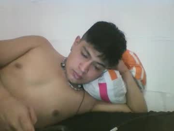 Diango2803 Chaturbate stream image from April 01, 2025