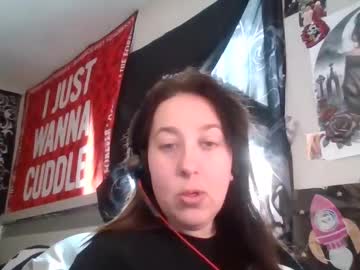 Missiebitch Chaturbate stream image from April 01, 2025