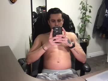 Gatmandeep Chaturbate stream image from April 02, 2025