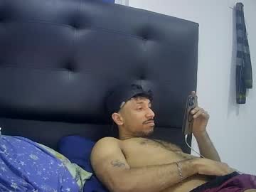 Hudsonkyle Chaturbate stream image from April 02, 2025