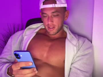 Noahblackstone Chaturbate stream image from April 02, 2025