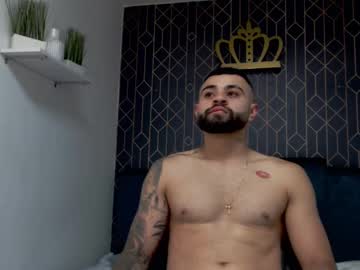 Maximo_Grecco Chaturbate stream image from April 02, 2025
