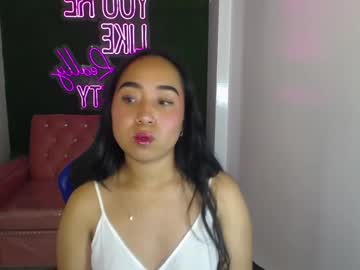 Zafiro_T Chaturbate stream image from April 02, 2025