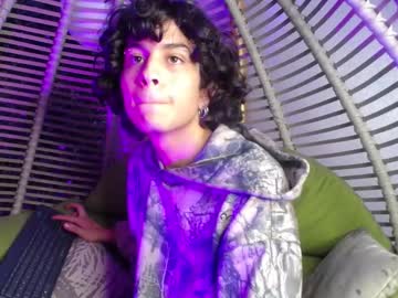 Draiinthisgangthat Chaturbate stream image from April 02, 2025