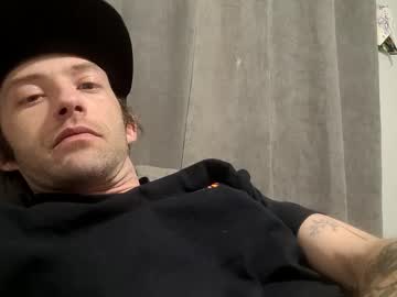 Johnnyblazed294679 Chaturbate stream image from April 02, 2025
