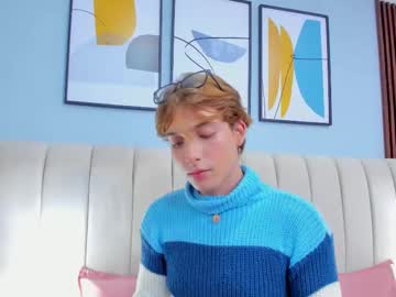 Lux_Taffi Chaturbate stream image from April 02, 2025