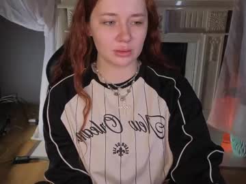 Carolina_Winter Chaturbate stream image from April 02, 2025