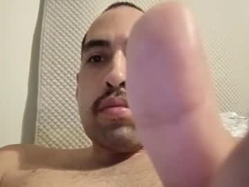 Glennsteele100 Chaturbate stream image from April 02, 2025
