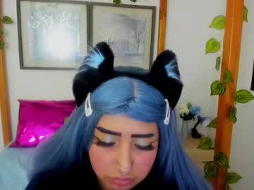 Lussyevans_ Chaturbate stream image from April 02, 2025