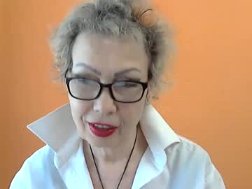 Nessyjenixs Chaturbate stream image from April 02, 2025