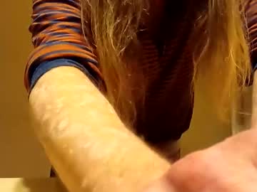 Spunslut212 Chaturbate stream image from April 02, 2025