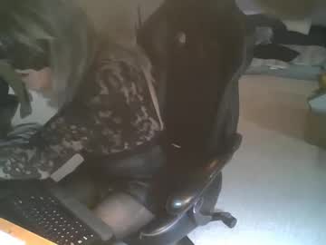Gimmeesum Chaturbate stream image from April 02, 2025