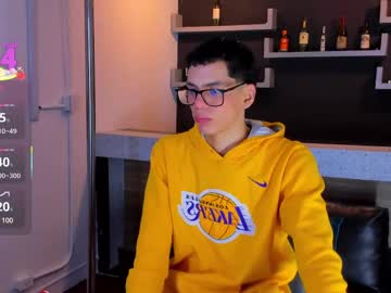 Mateo_Vegas Chaturbate stream image from April 02, 2025