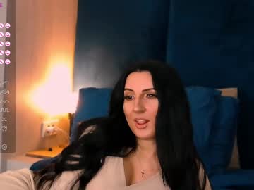Alexa_Clarks Chaturbate stream image from April 02, 2025