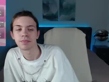 Adrian_Skiba Chaturbate stream image from April 02, 2025