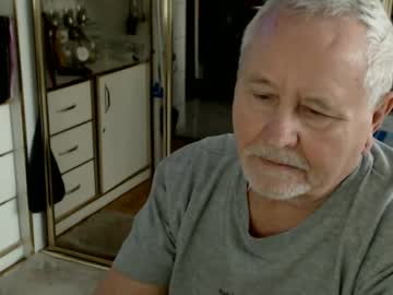 Wlodek560 Chaturbate stream image from April 02, 2025