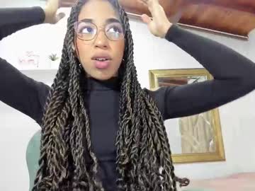 Dulce_Brown22 Chaturbate stream image from April 02, 2025