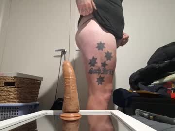 Lingzhouli1988 Chaturbate stream image from April 02, 2025