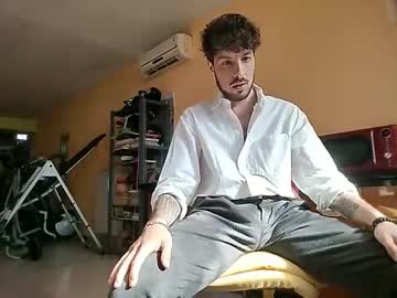 Italiaspicypizza Chaturbate stream image from April 02, 2025