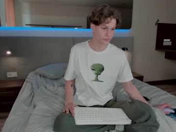 Maxim_Burn Chaturbate stream image from April 02, 2025