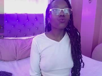 Mikaela_Diorx Chaturbate stream image from April 02, 2025