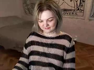 80s_Brat Chaturbate stream image from April 02, 2025