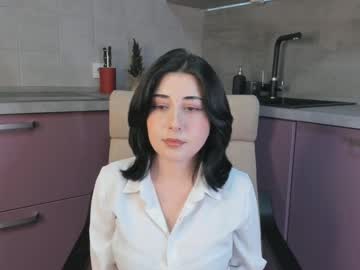 Randiearney Chaturbate stream image from April 02, 2025