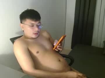 Bestcumdaddy Chaturbate stream image from April 02, 2025