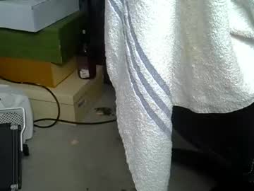 Calvinundercover Chaturbate stream image from April 02, 2025