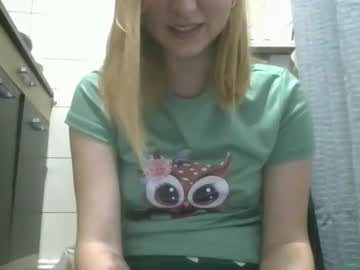 Shy_Nora18 Chaturbate stream image from April 02, 2025
